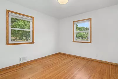 3456 Lee Avenue N, Crystal, MN 55422 - Photo 12
