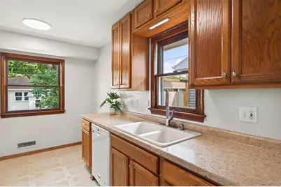 45 21st Avenue N, Hopkins, MN 55343 - Photo 14