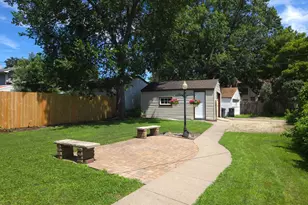 920 20th Ave SE, Minneapolis, MN 55414 - Photo 2