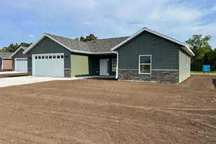 711 Cherry Ln, Perham, MN 56573 - Photo 6