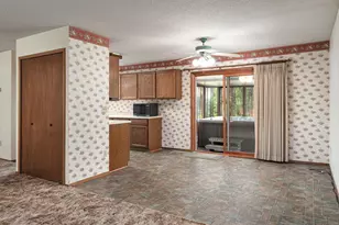 705 S 14th St, La Crescent, MN 55947 - Photo 4