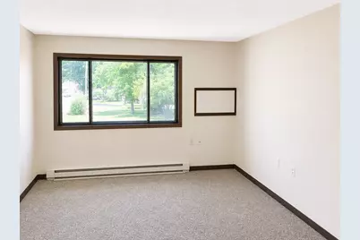 401 S Oak Street #8, Ellsworth, MN 56129 - Photo 2