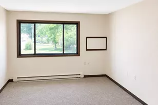 401 S Oak St, Ellsworth, MN 56129 - Photo 2
