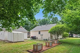 920 N Spring St, Luverne, MN 56156 - Photo 24