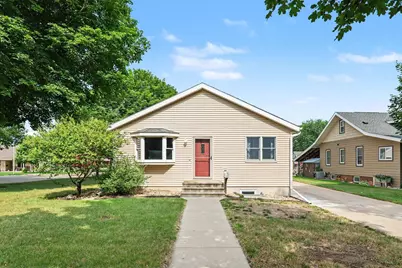 920 N Spring Street, Luverne, MN 56156 - Photo 2