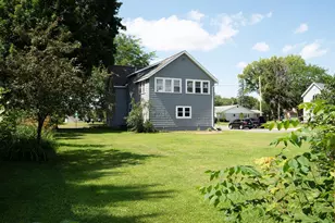 619 E Wells St, Durand, WI 54736 - Photo 34