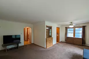1301 Ridgeview Dr, Montevideo, MN 56265 - Photo 12