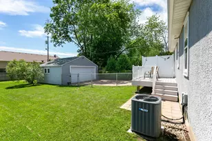 2128 Case Ave E, Saint Paul, MN 55119 - Photo 30