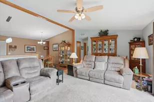 1022 W Ridge Ct, New Richmond, WI 54017 - Photo 6