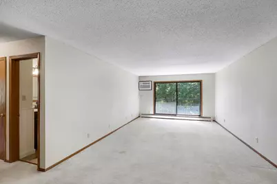 4 Pine Tree Drive #320, Arden Hills, MN 55112 - Photo 2