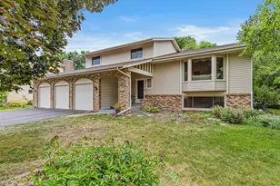 4640 Goldenrod Ln N, Plymouth, MN 55442 - Photo 1