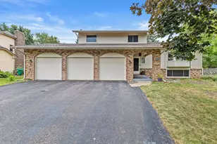 4640 Goldenrod Ln N, Plymouth, MN 55442 - Photo 38