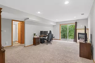 637 Crane Creek Ln, Eagan, MN 55121 - Photo 28