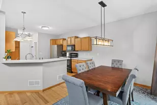 637 Crane Creek Ln, Eagan, MN 55121 - Photo 10