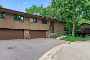 2615 Sumac Ct, White Bear Lake, MN 55110 - Photo 2