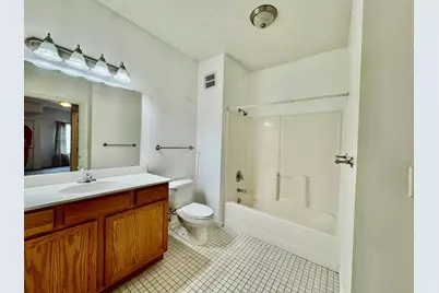 619 8th Street SE #309, Minneapolis, MN 55414 - Photo 16