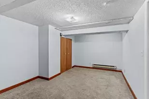 4255 Thomas Ave N, Minneapolis, MN 55412 - Photo 18