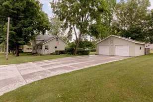 2216 3rd St E, Menomonie, WI 54751 - Photo 56