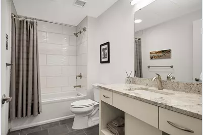 1240 S 2nd Street #825, Minneapolis, MN 55415 - Photo 22