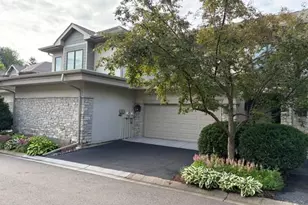 290 Grace Pointe Ct, Wayzata, MN 55391 - Photo 1