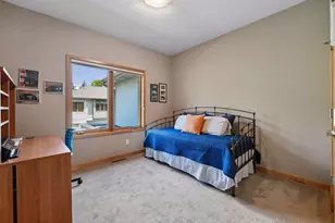 290 Grace Pointe Ct, Wayzata, MN 55391 - Photo 32