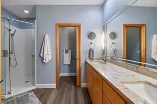 290 Grace Pointe Ct, Wayzata, MN 55391 - Photo 28