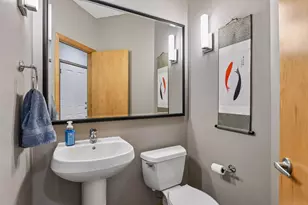 290 Grace Pointe Ct, Wayzata, MN 55391 - Photo 20
