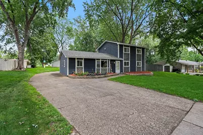 10021 Redwood Street NW, Coon Rapids, MN 55433 - Photo 2