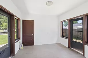 3131 Parkview Blvd, Robbinsdale, MN 55422 - Photo 16