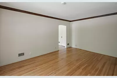 201 Melbourne Avenue SE #E, Minneapolis, MN 55414 - Photo 4