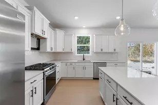 7524 Lower 42nd St N, Oakdale, MN 55128 - Photo 4