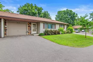 4793 Avon St, Shoreview, MN 55126 - Photo 12