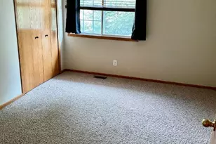 8450 Kimball Dr, Eden Prairie, MN 55347 - Photo 10