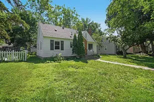 3830 Zenith Ave N, Robbinsdale, MN 55422 - Photo 24