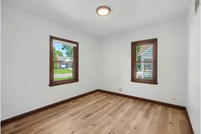 3830 Zenith Avenue N, Robbinsdale, MN 55422 - Photo 10
