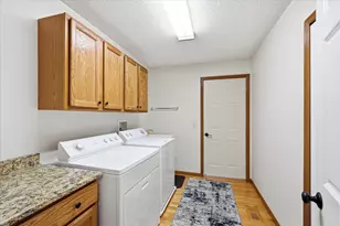 2446 Autumn Ridge Ct, Chanhassen, MN 55317 - Photo 18