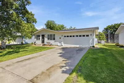 428 Brook Avenue, Moorhead, MN 56560 - Photo 2
