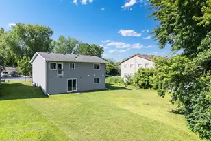 805 6th St NE, Stewartville, MN 55976 - Photo 4