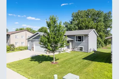 805 6th Street NE, Stewartville, MN 55976 - Photo 2