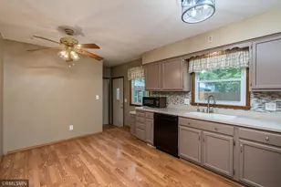 1506 James Dr, North Mankato, MN 56003 - Photo 18