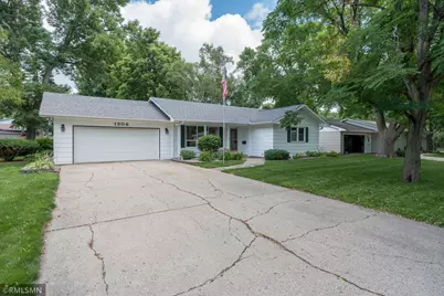 1506 James Drive, North Mankato, MN 56003 - Photo 4