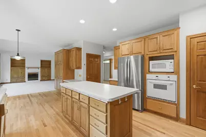 9272 Duckwood Trail, Woodbury, MN 55125 - Photo 10