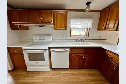 800 Montana Avenue, Benson, MN 56215 - Photo 14