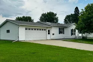 800 Montana Ave, Benson, MN 56215 - Photo 1