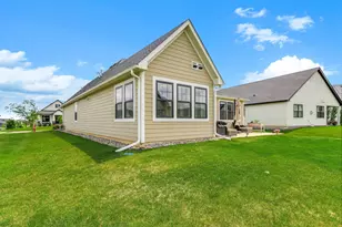 11402 Kings Ct N, Lake Elmo, MN 55042 - Photo 42