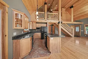 1030 Lokhorst St, Baldwin, WI 54002 - Photo 8