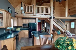 1030 Lokhorst St, Baldwin, WI 54002 - Photo 4
