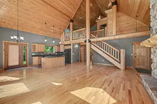 1030 Lokhorst St, Baldwin, WI 54002 - Photo 4