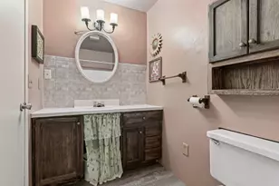 536 Sherburne Ave, Saint Paul, MN 55103 - Photo 22