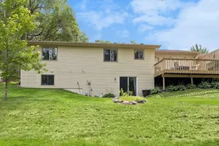 12216 Pioneer Rd, Minnetonka, MN 55343 - Photo 32